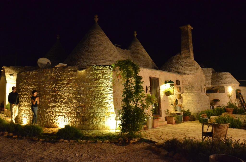 الشقق الفندقية تْشيستيرنِنوفي  I Trulli Di Acquarossa المظهر الخارجي الصورة